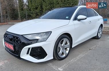 Седан Audi A3 2021 в Гатном