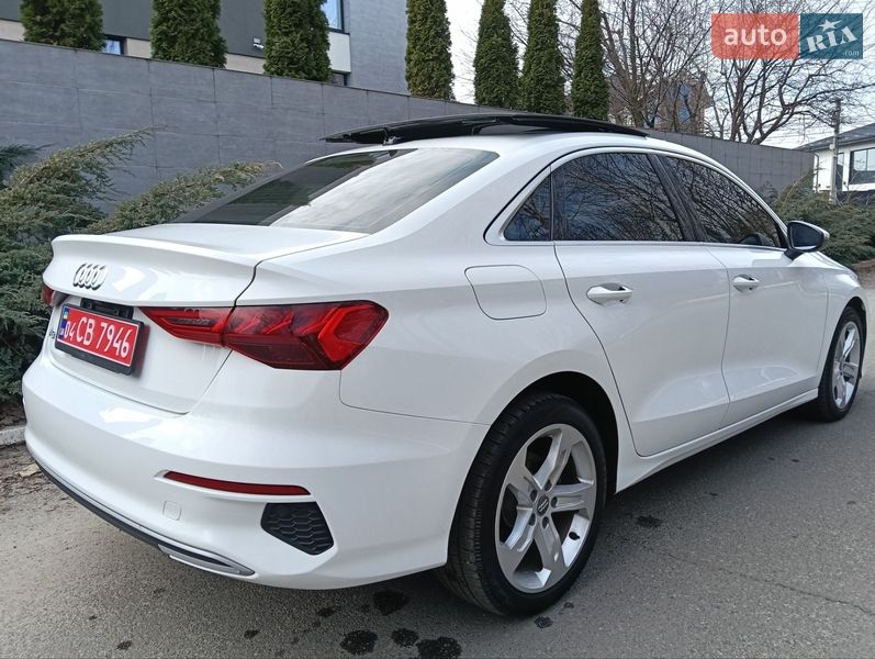 Седан Audi A3 2021 в Гатном
