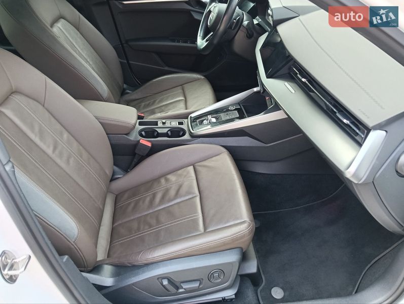 Седан Audi A3 2021 в Гатном