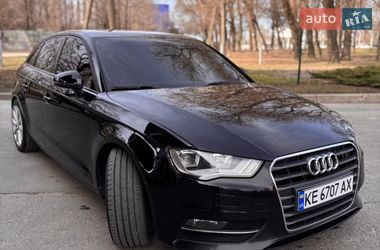 Хэтчбек Audi A3 2015 в Днепре
