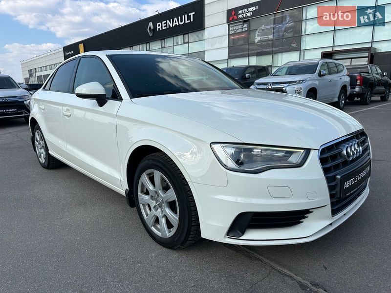 Седан Audi A3 2014 в Киеве фото 2 Седан Audi A3 2014 в Киеве