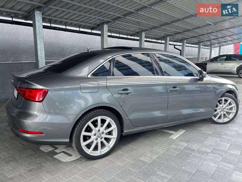 Седан Audi A3 2014 в Дніпрі
