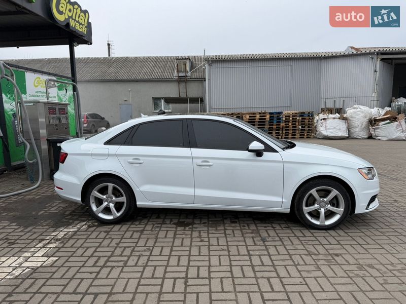 Седан Audi A3 2015 в Павлограде