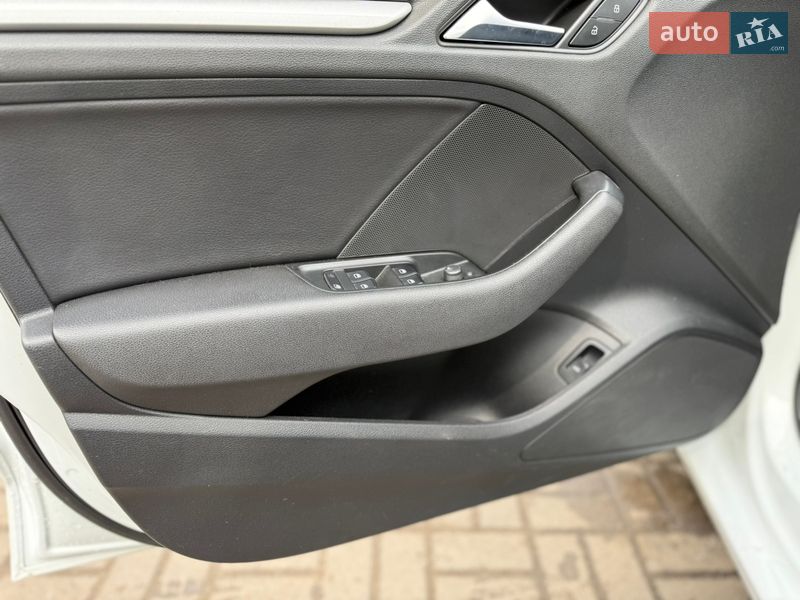 Седан Audi A3 2015 в Павлограде