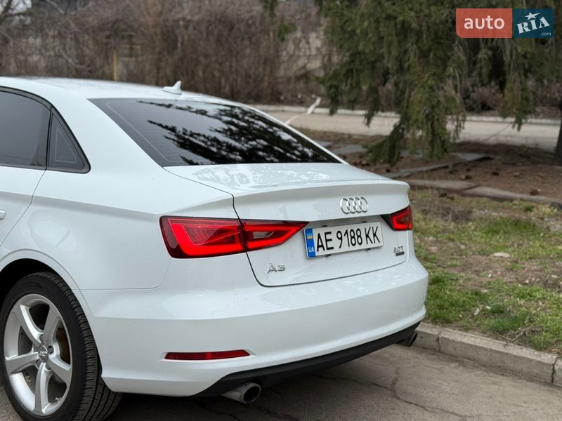 Седан Audi A3 2015 в Павлограде
