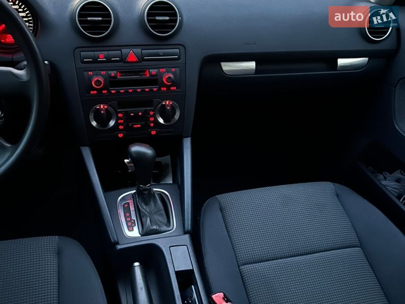 Хэтчбек Audi A3 2004 в Мукачево