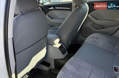 Седан Audi A3 2015 в Чернигове