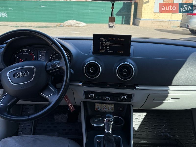 Седан Audi A3 2015 в Чернигове