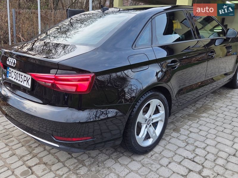 Седан Audi A3 2016 в Львові фото 10 Седан Audi A3 2016 в Львові