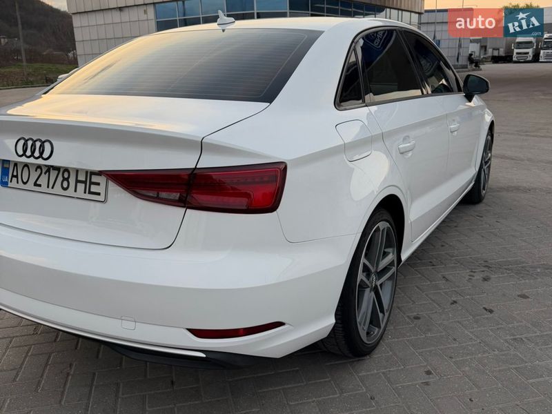 Седан Audi A3 2017 в Ужгороді фото 5 Седан Audi A3 2017 в Ужгороді
