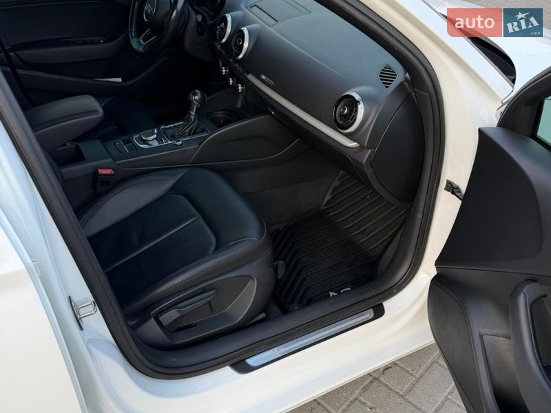 Седан Audi A3 2017 в Ужгороді фото 15 Седан Audi A3 2017 в Ужгороді