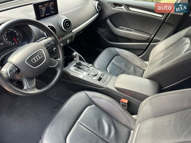 Хэтчбек Audi A3 2015 в Киеве