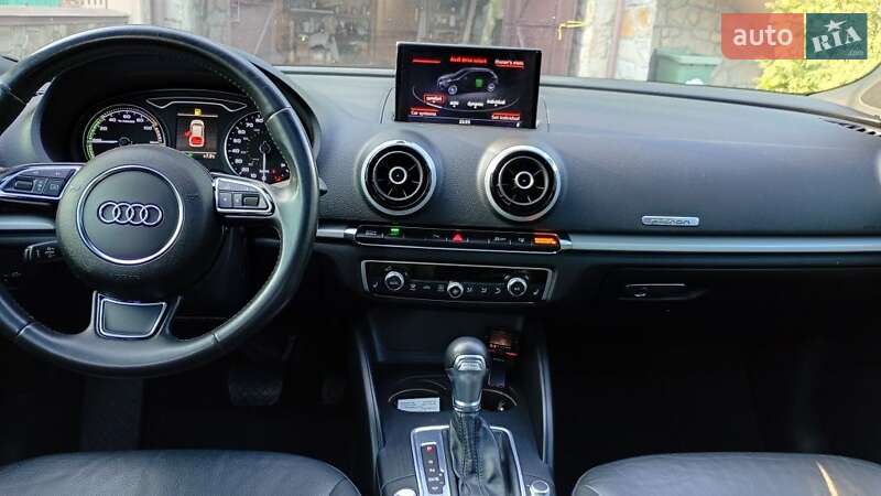 Хэтчбек Audi A3 2016 в Львове фото 4 Хэтчбек Audi A3 2016 в Львове