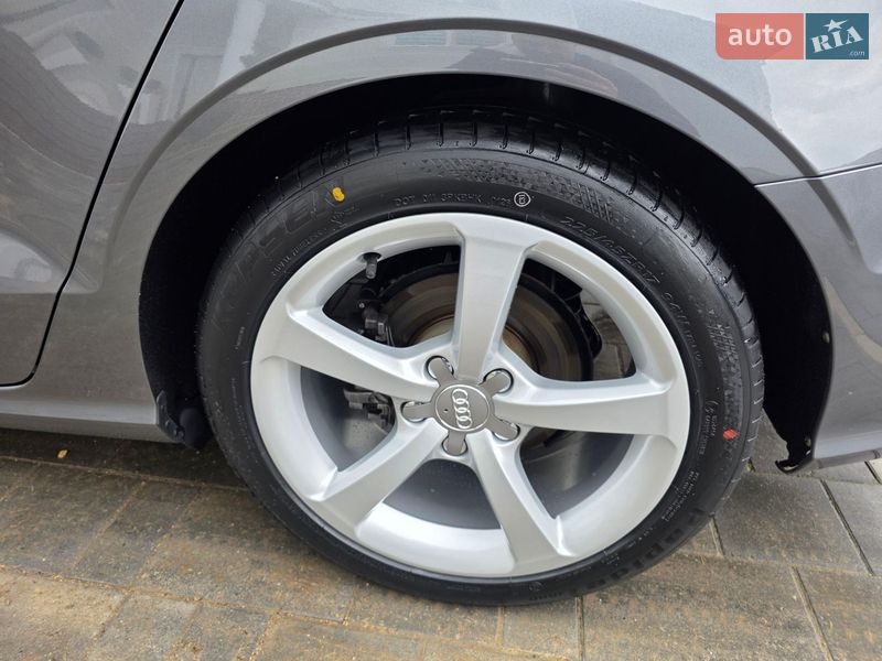 Седан Audi A3 2013 в Одессе