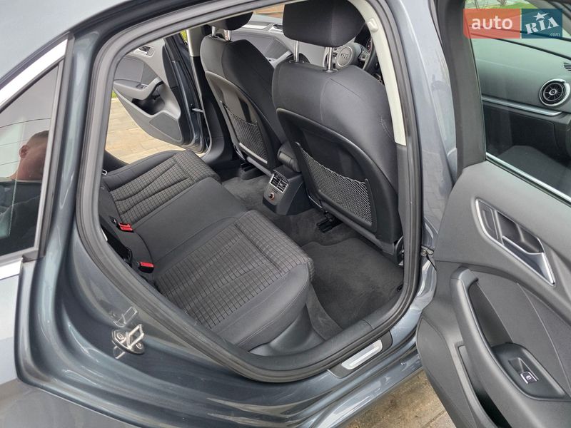 Седан Audi A3 2013 в Одессе