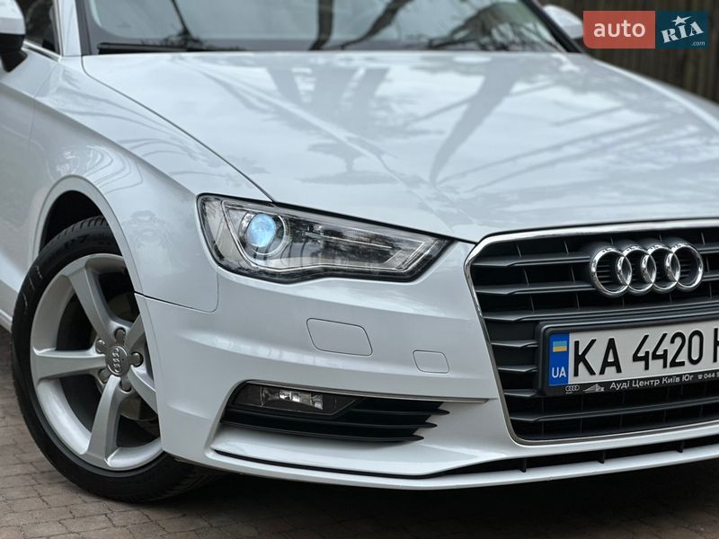 Седан Audi A3 2013 в Киеве