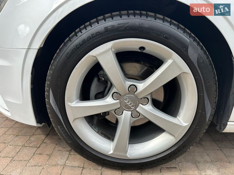 Седан Audi A3 2013 в Киеве