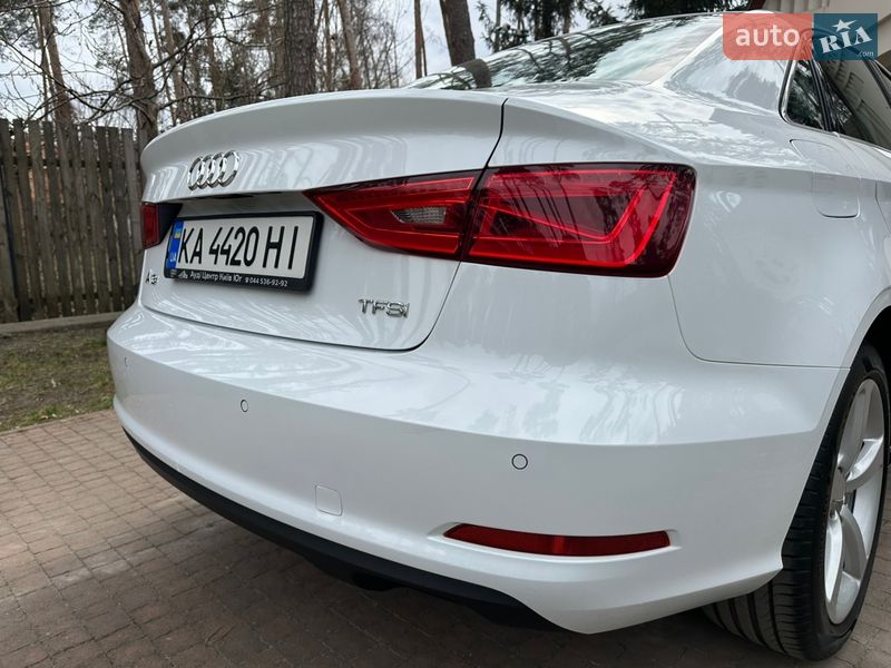 Седан Audi A3 2013 в Киеве