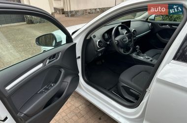 Седан Audi A3 2013 в Киеве