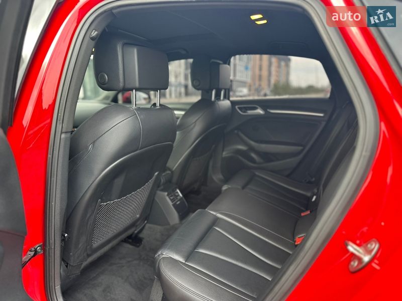 Седан Audi A3 2017 в Рівному