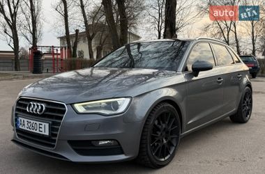 Хэтчбек Audi A3 2016 в Киеве