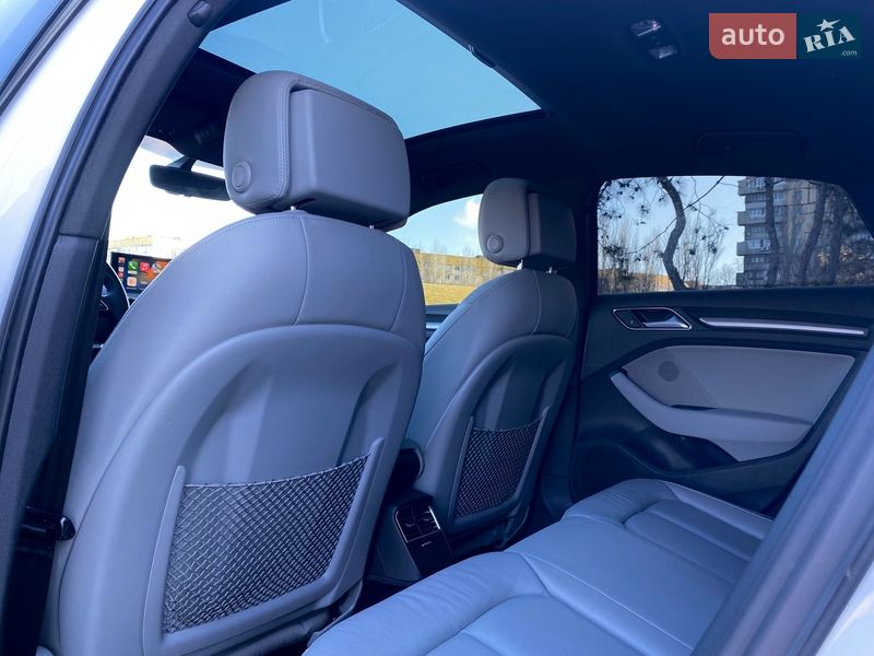Седан Audi A3 2017 в Дніпрі