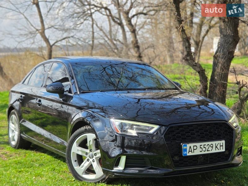 Седан Audi A3 2017 в Запорожье
