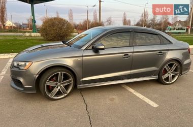 Седан Audi A3 2015 в Кременчуге
