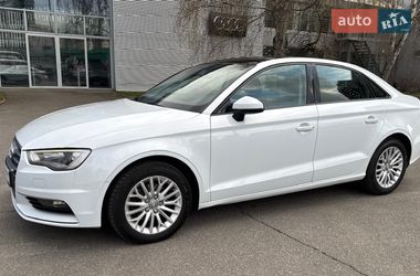 Седан Audi A3 2016 в Киеве