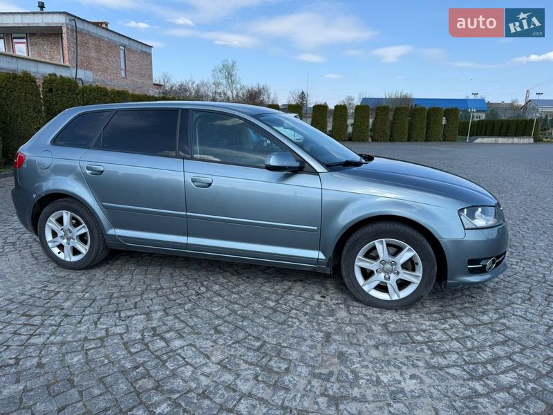 Хетчбек Audi A3 2012 в Жовкві