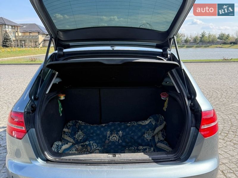 Хетчбек Audi A3 2012 в Жовкві