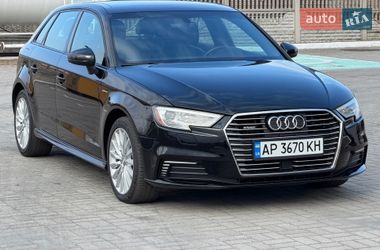 Хэтчбек Audi A3 2016 в Запорожье