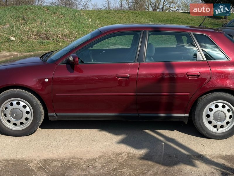 Хэтчбек Audi A3 2000 в Ивано-Франковске