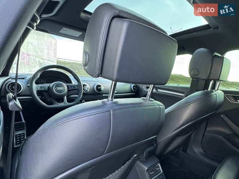 Седан Audi A3 2019 в Львове