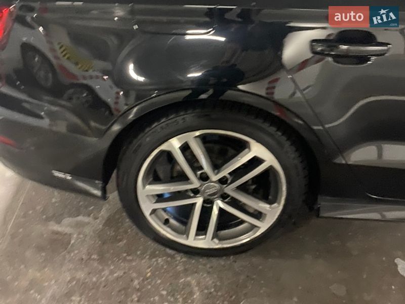 Седан Audi A3 2017 в Киеве