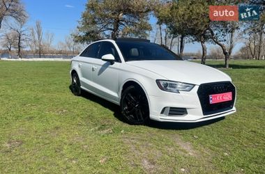 Седан Audi A3 2017 в Каменском