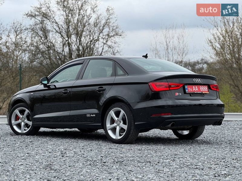 Седан Audi A3 2016 в Дрогобичі