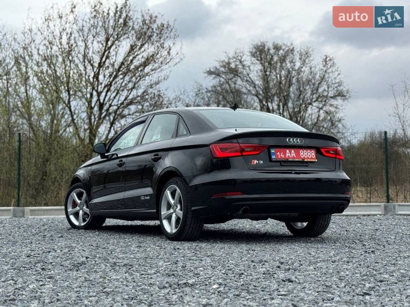 Седан Audi A3 2016 в Дрогобичі