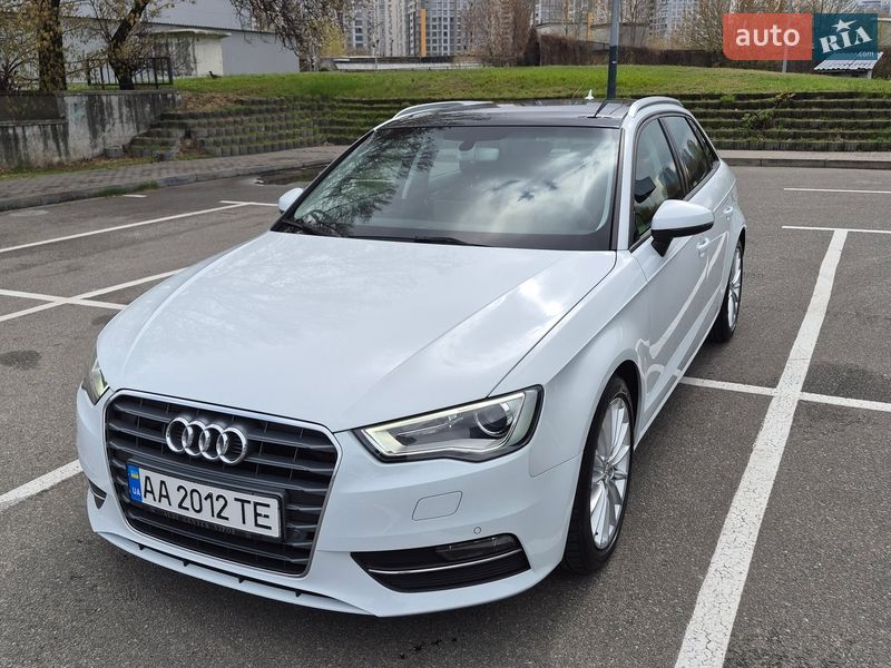 Хэтчбек Audi A3 2016 в Киеве