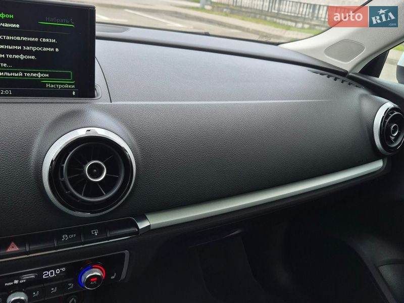 Хэтчбек Audi A3 2016 в Киеве