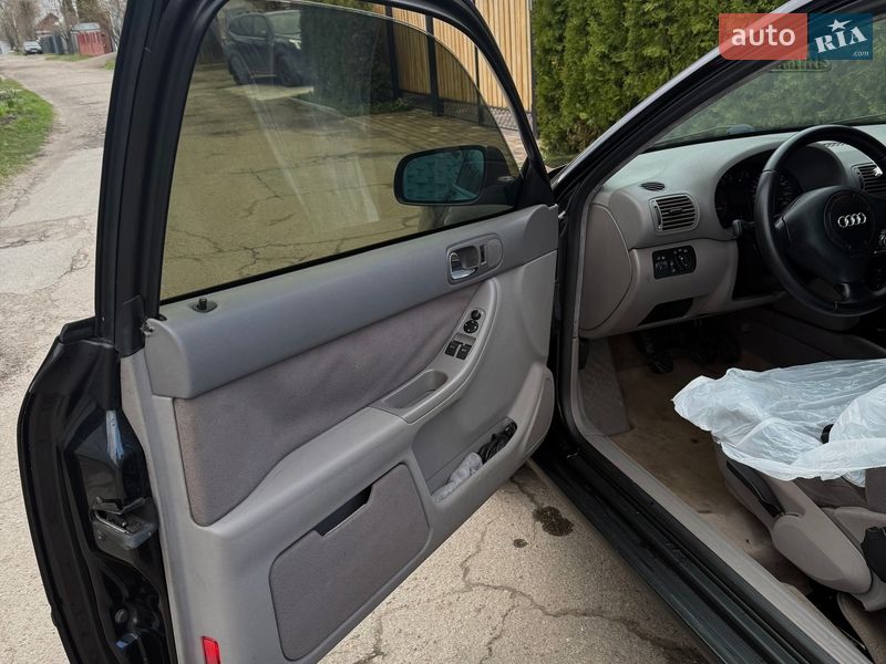 Хэтчбек Audi A3 1999 в Чернигове