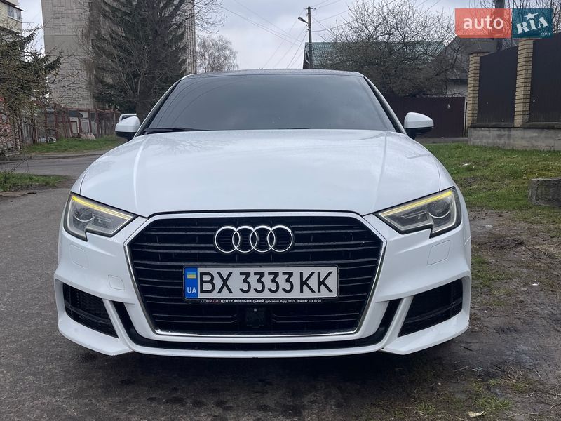 Седан Audi A3 2017 в Хмельницком