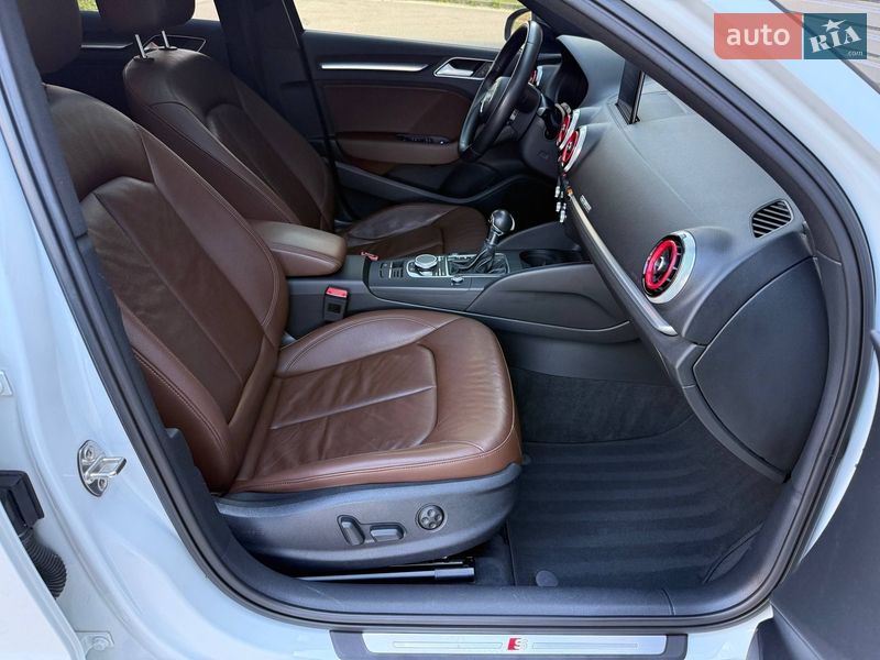 Седан Audi A3 2016 в Харкові