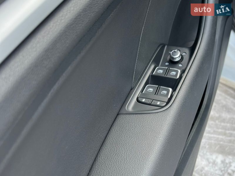Седан Audi A3 2016 в Фастове