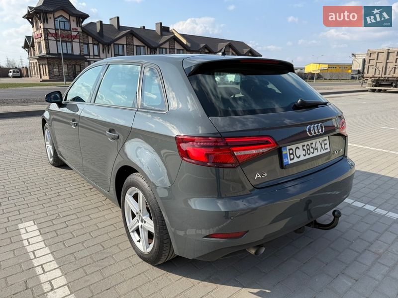 Хетчбек Audi A3 2019 в Радехові