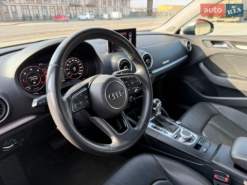 Хетчбек Audi A3 2019 в Радехові