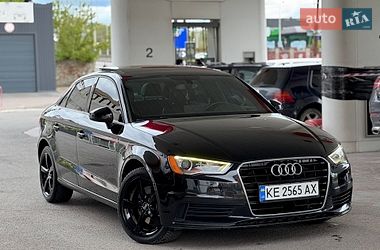 Седан Audi A3 2014 в Дніпрі