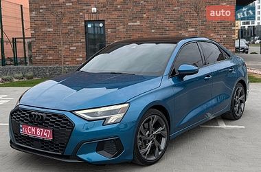 Седан Audi A3 2022 в Киеве