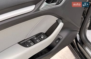 Хэтчбек Audi A3 2017 в Одессе