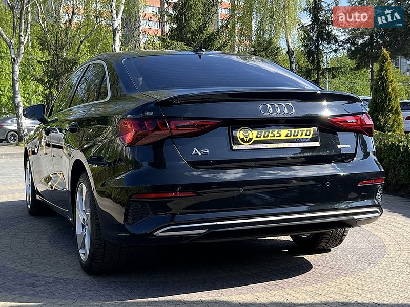 Седан Audi A3 2022 в Львові